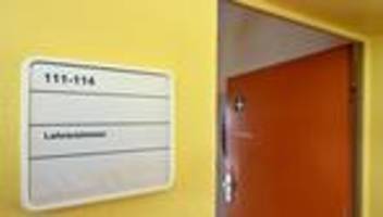 bildung: sanierungsstau: kommunen halten an schulen fest