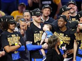 Zweiter deutscher NBA-Champion: Auf Nowitzkis Spuren stiehlt nur sein Sohn Hartenstein die Show