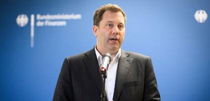 Bundeshaushalt: Lars Klingbeil präsentiert Rekordschulden und Investitionspläne