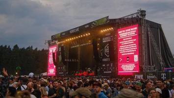 Green Day rocken trotz Unwetter: „Das ist schließlich Hurricane!“