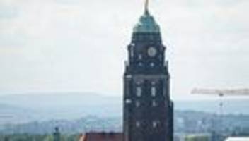 dresden: rathausturm öffnet nach 12 jahren wieder für besucher