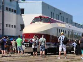Nach jahrelanger Restaurierung: Legendärer DDR-ICE vor Rückkehr auf Deutschlands Schienen