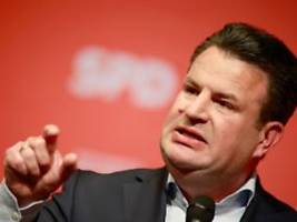 SPD darf nicht falsch abbiegen: Heil schaltet sich in Streit um SPD-Manifest ein