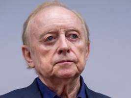 Schwer erkrankt vor Gericht: Alfons Schuhbeck legt Geständnis ab