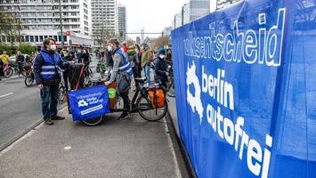 gericht entscheidet über radikales anti-auto-gesetz für berlin