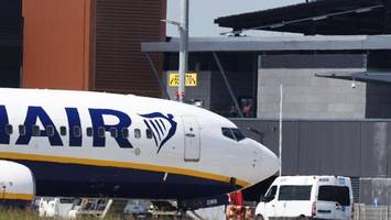 Plötzlich Rauch an Bord! Ryanair-Maschine muss notlanden
