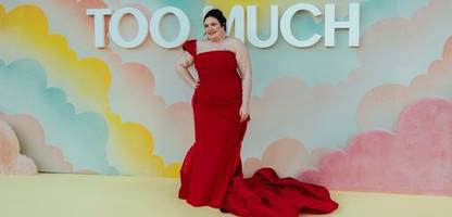 Lena Dunham: Ehemann hat sie zu neuer Serie Too Much auf Netflix inspiriert