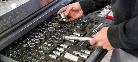 feiertag streichen, weniger teilzeit: mit diesen maßnahmen sollen die deutschen wieder mehr arbeiten