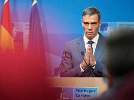 Höhere Zölle angedroht: Spanien zieht bei Nato-Gipfel Trumps Zorn auf sich