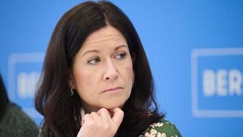 grüne stellen missbilligungsantrag gegen bildungssenatorin