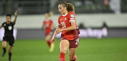 Frauen-EM 2025: Schweizerinnen unterliegen U15-Jungs mit 1:7 im Testspiel