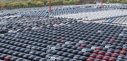 bericht: chinesische hersteller sollen neue autos jahrelang als gebrauchtwagen exportiert haben