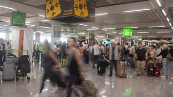 Alarm am Flughafen Mallorca: Plötzlich stürzt die Decke ein