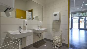 ekel-toiletten in schulen: stadt will daraus „wohlfühloasen“ machen