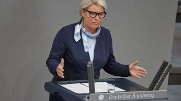 Corona-Folgen: Koalitions-Streit über Masken-Bericht