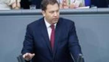Bundestag: Bundestag beschließt umfassende Steuerentlastungen für Unternehmen