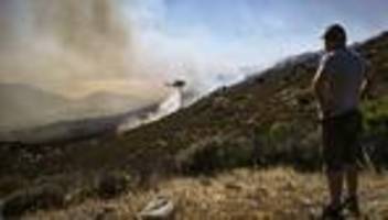 Griechenland: Mehrere Dörfer nahe Athen wegen Waldbrand evakuiert