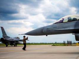 Abkommen unterzeichnet: Für einen Euro: Niederlande geben Rumänien 18 F-16-Kampfjets