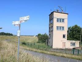 Funktional und zweckgebunden: Neuer Besitzer für DDR-Wachturm gesucht - Auktion startet bei 5000 Euro