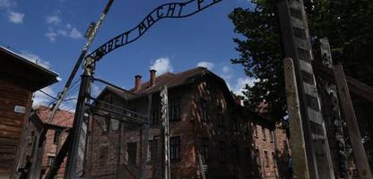 Greifswald: Gericht stoppt Schulverweis nach Geste eines Neunjährigen in Auschwitz