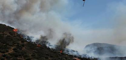 Griechenland: Großer Brand im Südosten Athens ausgebrochen