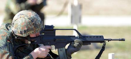 bundeswehr schießt auf dem standort lechfeld mit scharfer munition