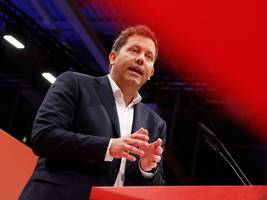 SPD: Schwierige Stunden für den Chef