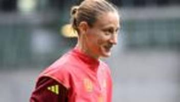 Fußball-EM: Torhüterin Berger als Letzte bei DFB-Frauen eingetroffen