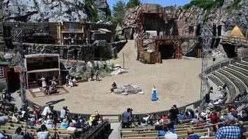 karl-may-spiele in bad segeberg feiern 72. saison-premiere