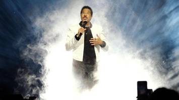 Kulturtipps Hamburg: Lionel Richie hat Hits für die ganze Nacht