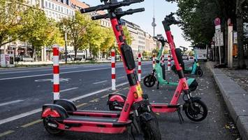 wie der senat erfolgreich gegen das e-scooter-chaos kämpft