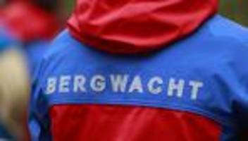 Bergunfall: Frau stürzt beim Wandern 50 Meter ab und stirbt