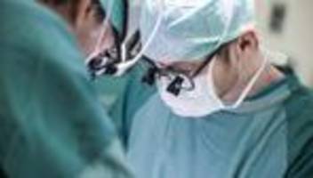 Internist im Krankenhaus: In einer der Wohnungen leben wir, die anderen vermieten wir
