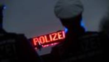 polizei sucht zeugen: betrunkener baut gleich zwei unfälle