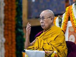 Machtkampf mit China: Wird der Dalai Lama in der freien Welt wiedergeboren?