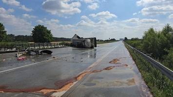 Tanklaster verliert Speiseöl – A2 bis zum Nachmittag gesperrt