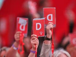 Parteitag: SPD fordert Vorbereitung eines AfD-Verbotsverfahrens