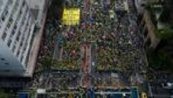 Brasilien: Tausende Bolsonaro-Anhänger demonstrieren gegen Putsch-Prozess