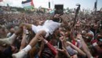 glastonbury festival: polizei leitet nach antiisraelischen parolen untersuchung ein