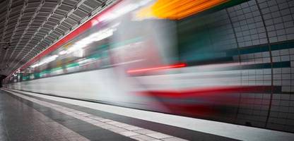U-Bahn-Modelle in Großstädten: Der Trend geht zum Stehplatz