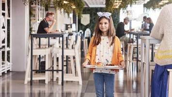 möbelhaus ikea halbiert die preise – zumindest im restaurant