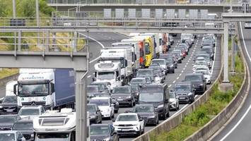 verkehrschaos zum wochenstart im hamburger süden – aus diesem grund