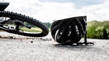 zeuge entdeckt schwer verletzten radfahrer auf marschbahndamm