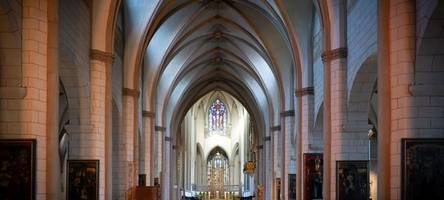 mehr als nur die domsingknaben: am hohen dom zu augsburg soll jetzt auch eine mädchenkantorei entstehen