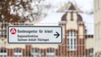 Arbeitsmarkt: Arbeitslosigkeit in Sachsen-Anhalt im Juni leicht gesunken