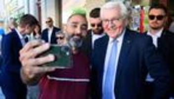 Dreitägiger Besuch: Kräutertee und Bratwurst - Steinmeier besucht Neuruppin
