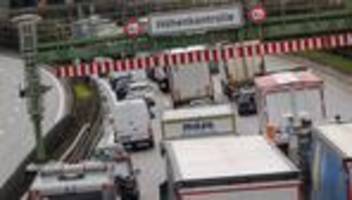 medizinischer notfall: medikament nicht eingenommen – unfall auf a99 bei münchen