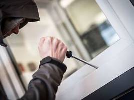 Einfache Maßnahmen: Einbruchschutz: Fenster und Türen einfach nachrüsten