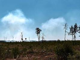ortsteil kleinbahren evakuiert: waldbrände in brandenburg ausgebrochen