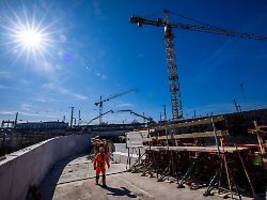 Reicht das Sondervermögen nicht?: Bahnchef: Es fehlen in den nächsten Jahren 17 Milliarden